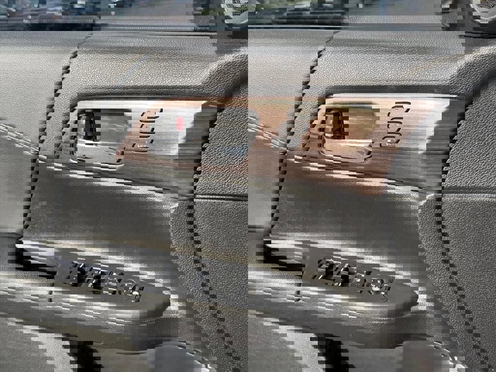 Used 2017 Honda Accord Touring image 17