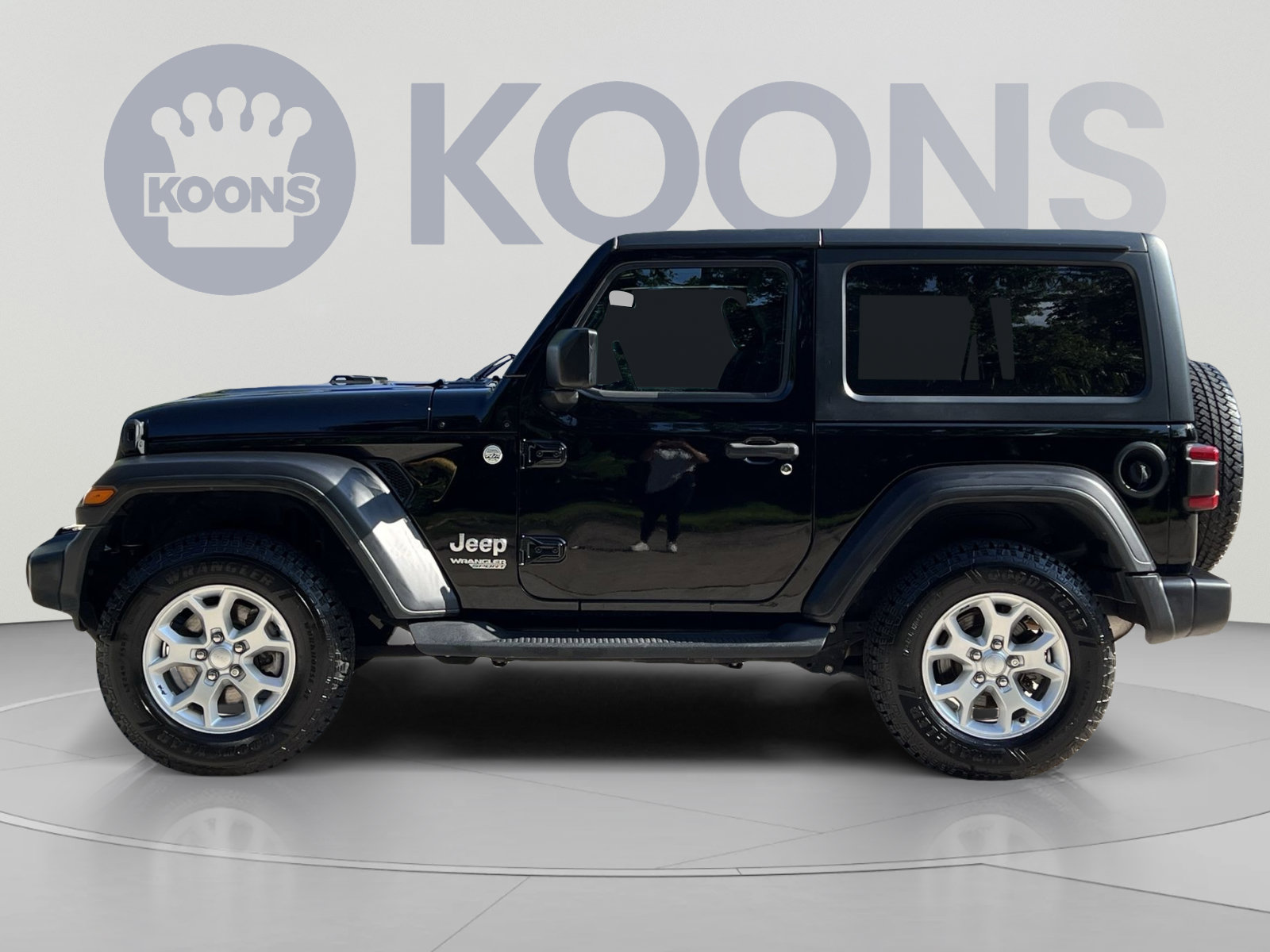 Used 2020 Jeep Wrangler Sport AWD/4WD image 2
