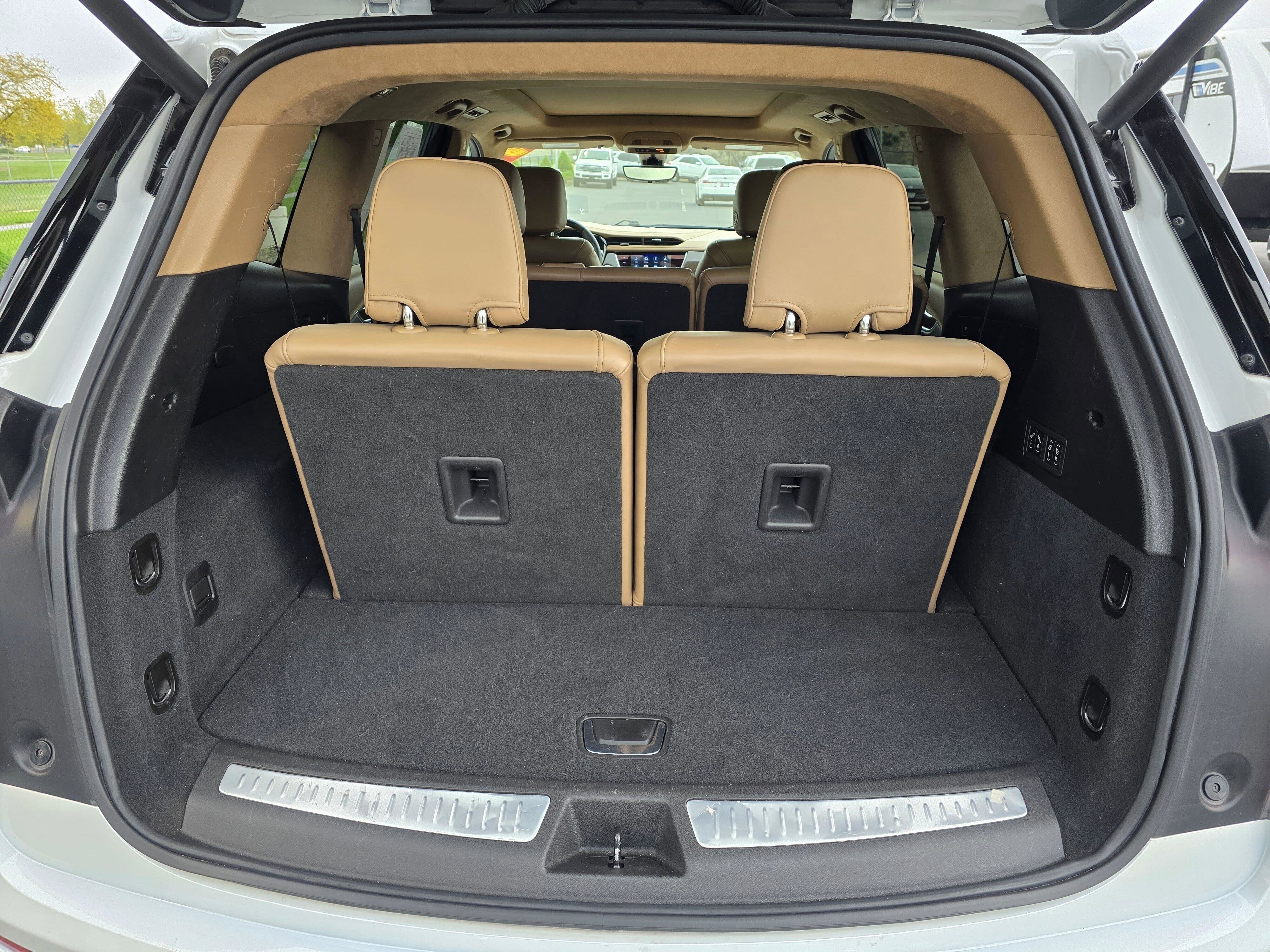 Used 2023 Cadillac XT6 Premium Luxury w/ Platinum Package image 14