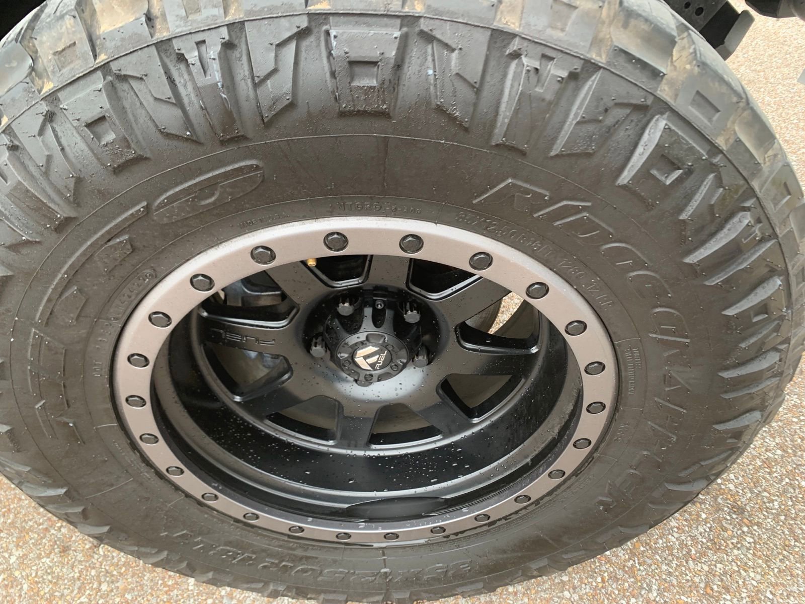 Used 2019 Jeep Wrangler Unlimited Sahara w/ Safety Group image 10