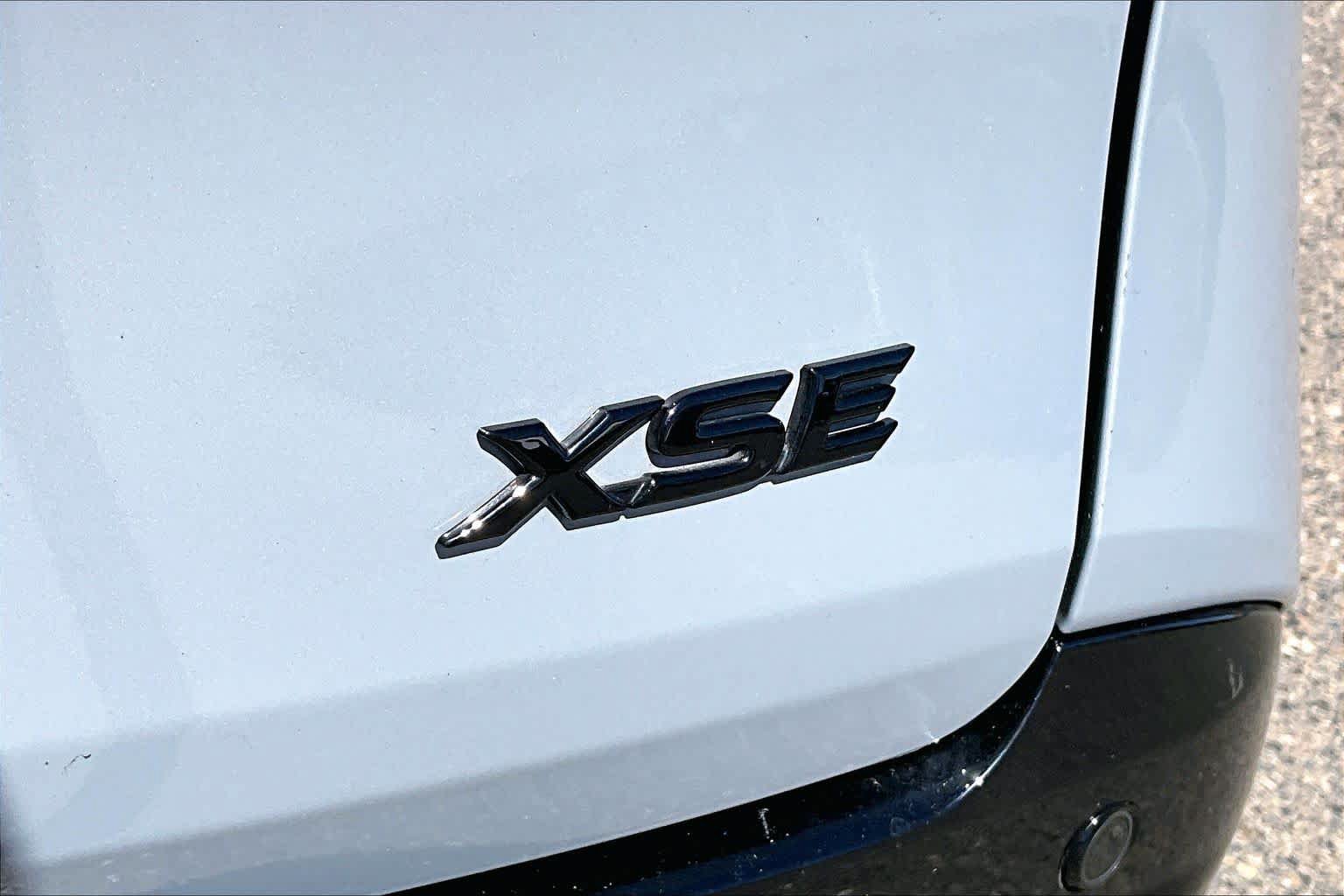 Certified 2025 Toyota Sienna XSE AWD/4WD image 9