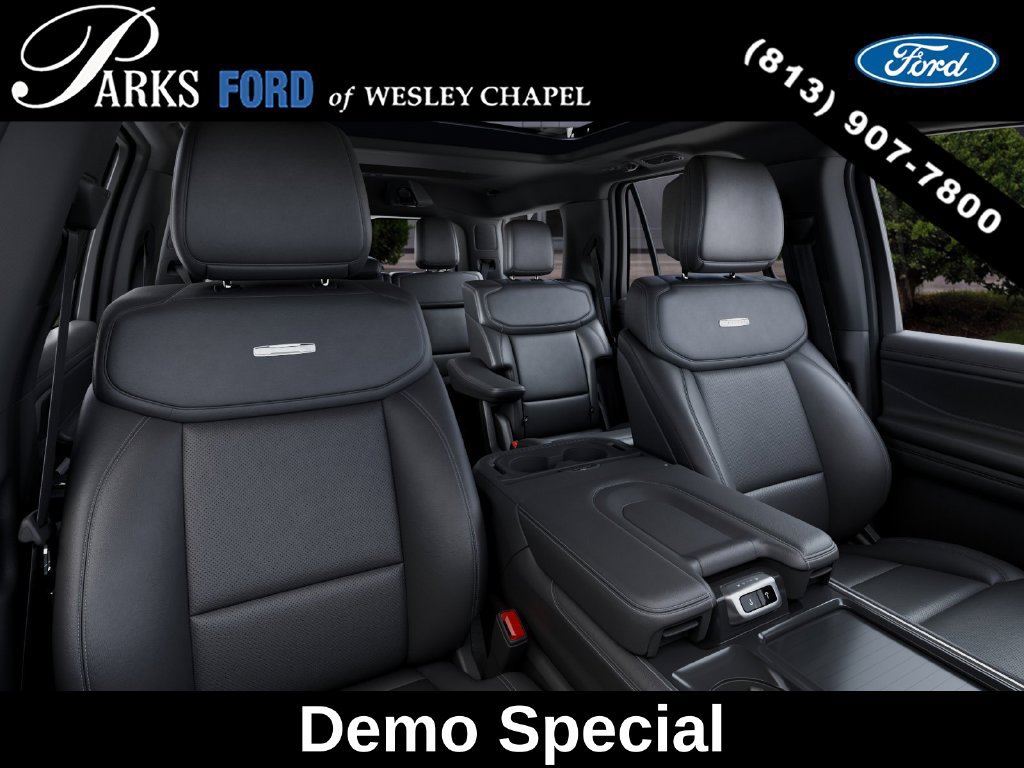 New 2027 Ford Expedition Platinum w/ Stealth Appearance Package AWD/4WD image 10