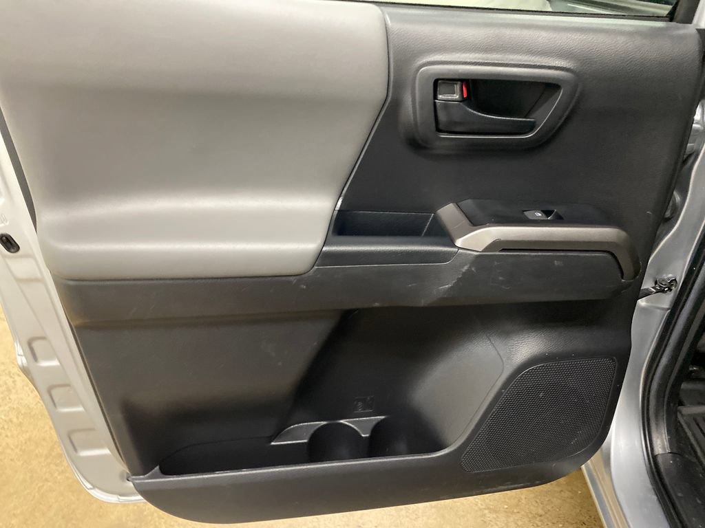 Used 2023 Toyota Tacoma SR5 RWD image 16