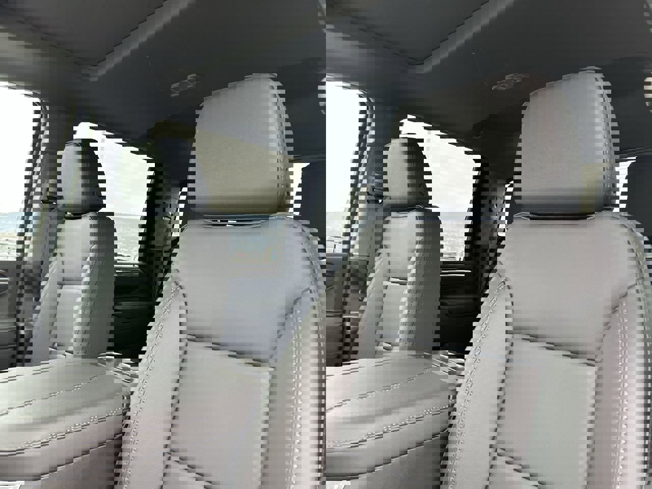 New 2026 Chevrolet Silverado 3500 LTZ w/ LTZ Premium Package image 22