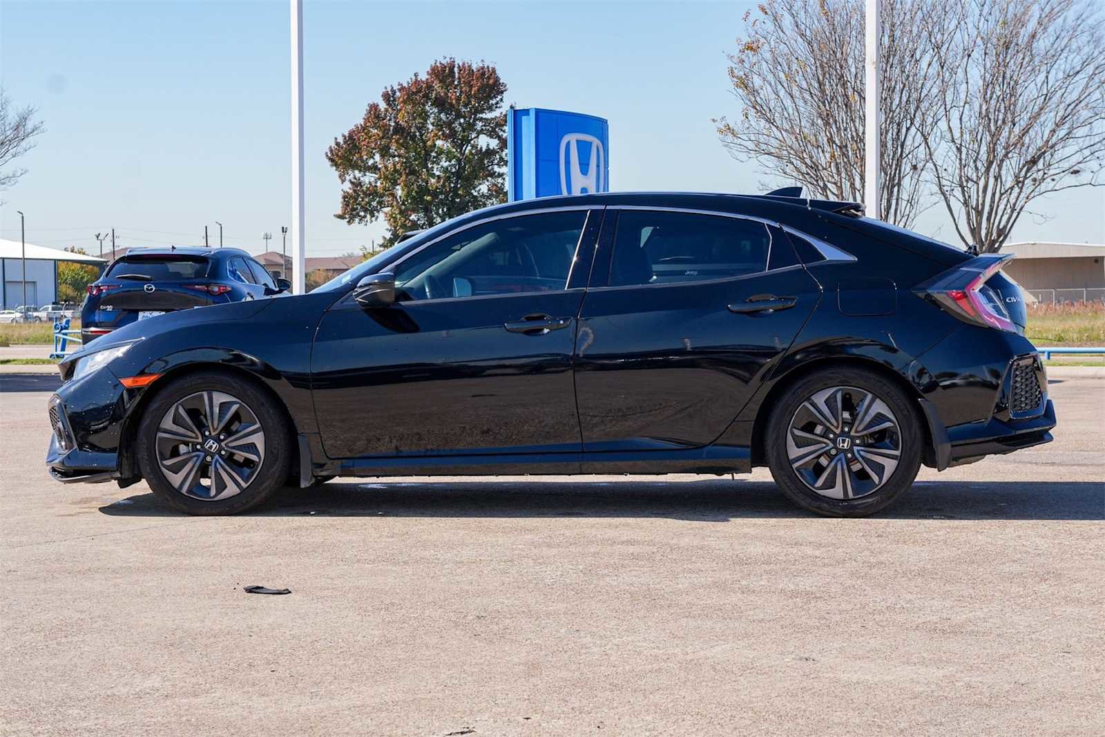 Used 2018 Honda Civic EX-L image 3