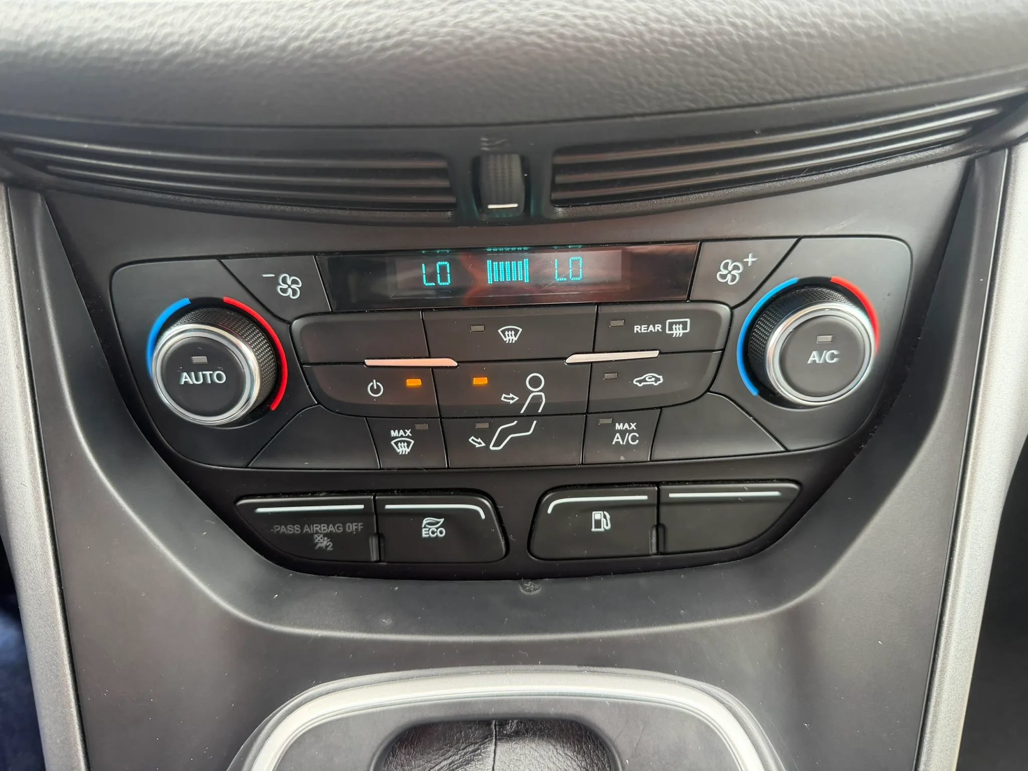 Used 2017 Ford C-MAX SE FWD image 21