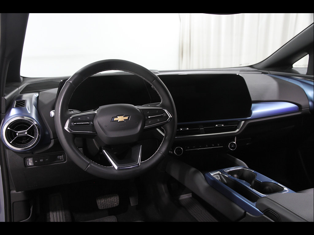 Used 2024 Chevrolet Equinox EV LT FWD image 7