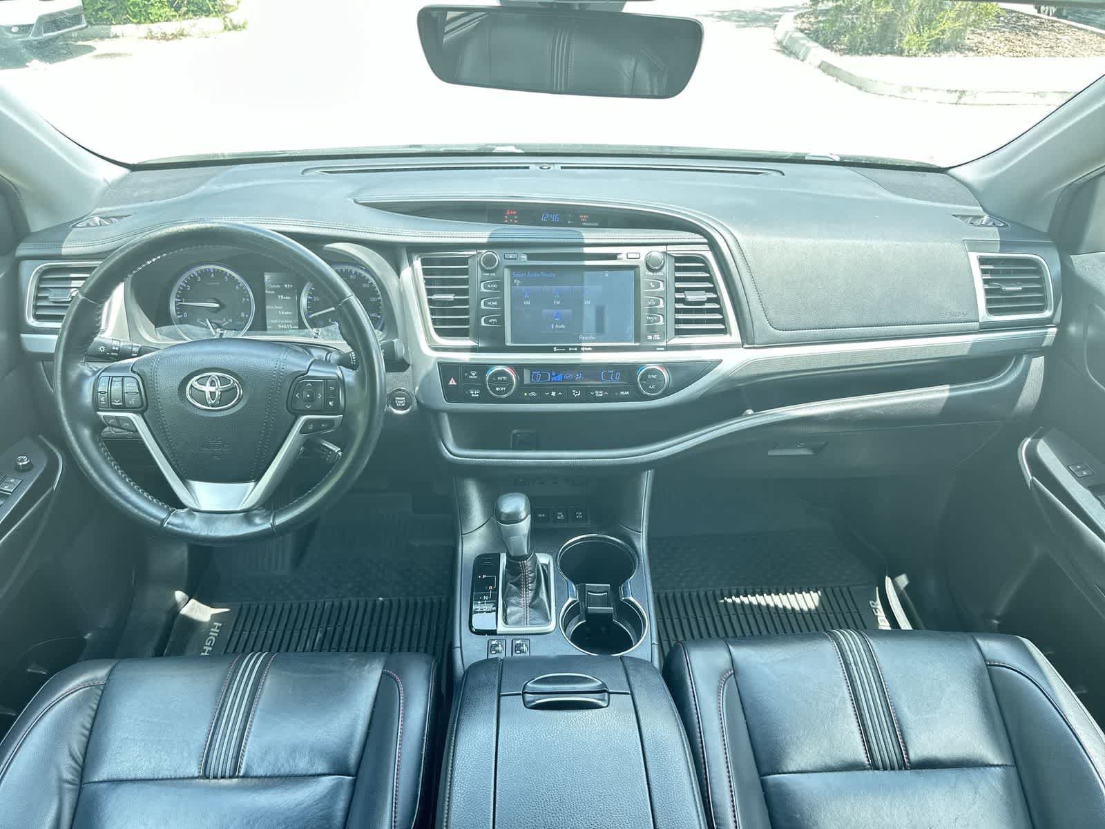Used 2019 Toyota Highlander SE AWD/4WD image 13