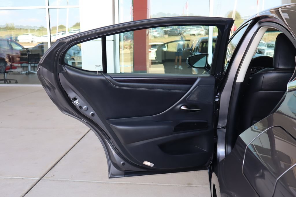 Used 2020 Lexus ES 350 w/ Premium Package FWD image 35