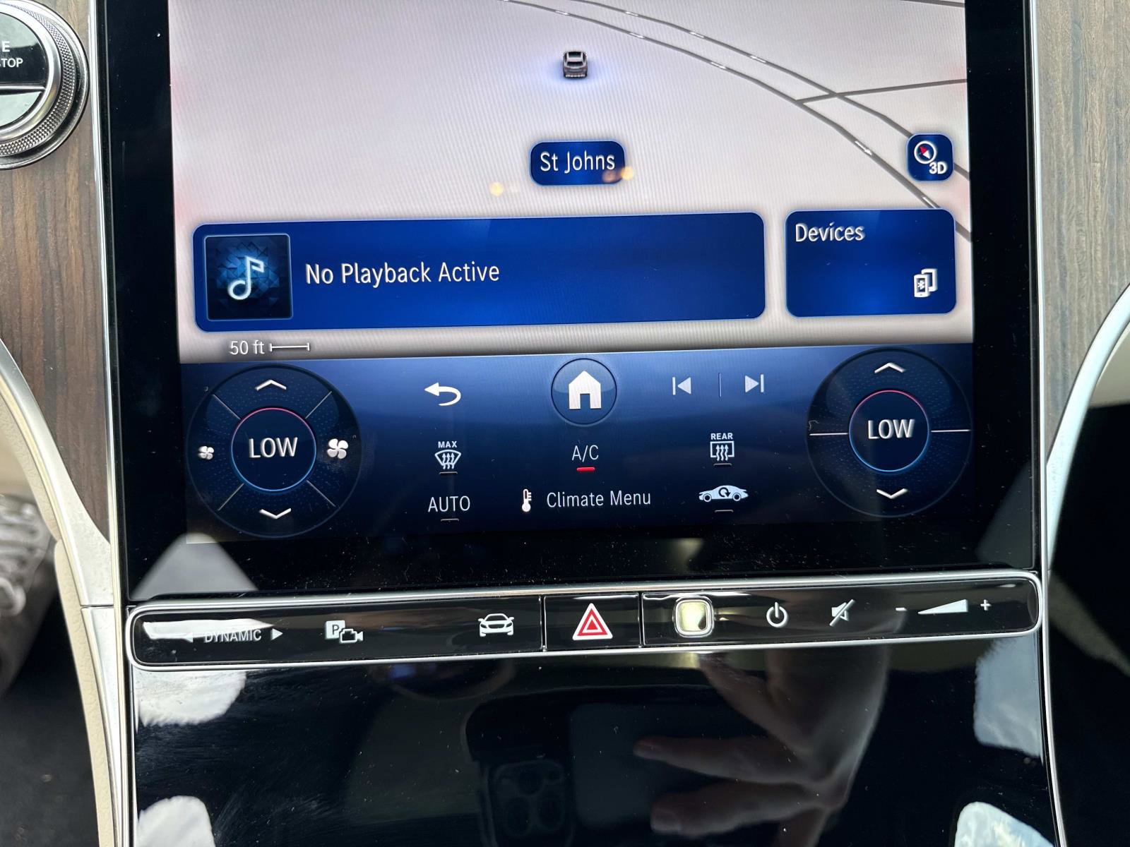 Used 2025 Mercedes-Benz GLC 300 image 28