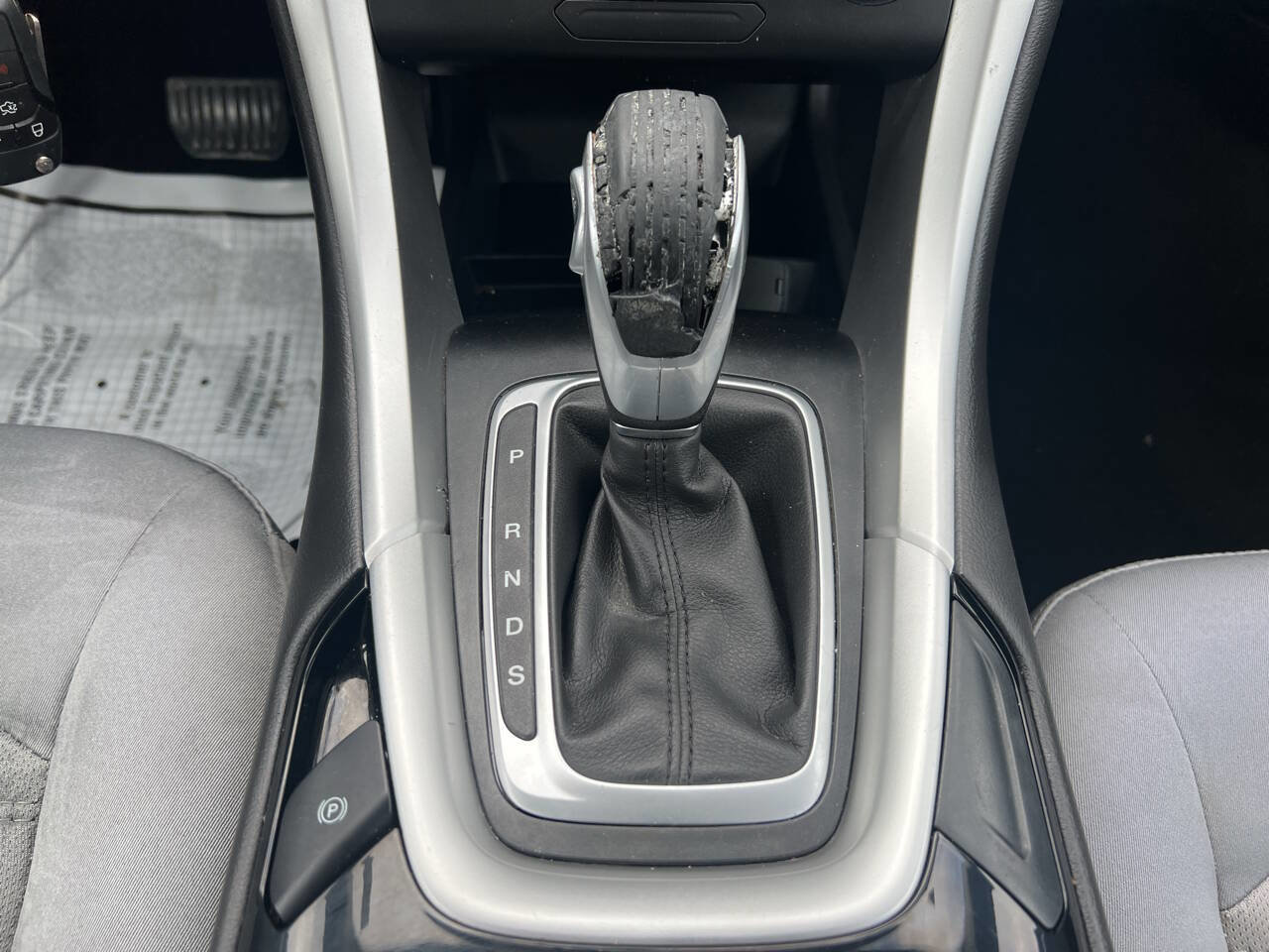 Used 2013 Ford Fusion S FWD image 14