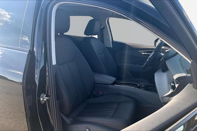 New 2026 Audi Q3 quattro 2.0T AWD/4WD image 7