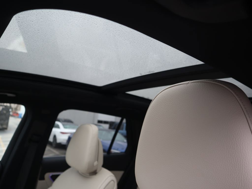 New 2026 Mercedes-Benz GLC 300 4MATIC image 14