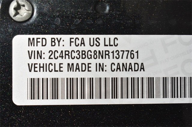 Used 2022 Chrysler Pacifica Touring-L image 14