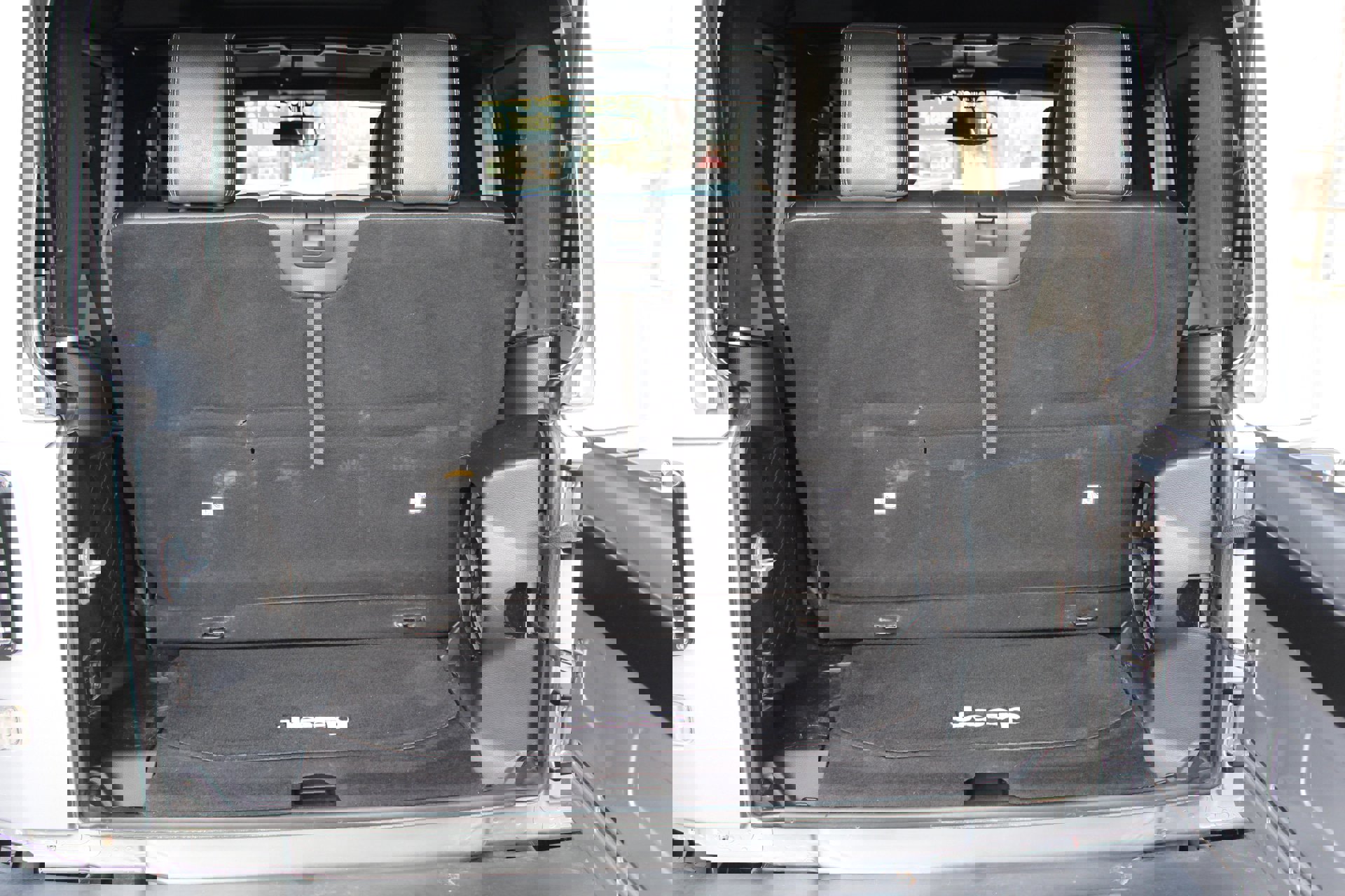 Used 2014 Jeep Wrangler Rubicon w/ Power Convenience Group image 20