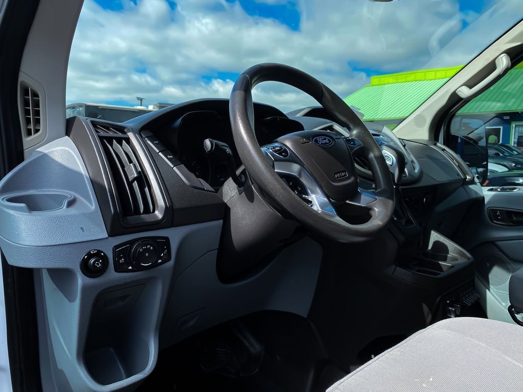 Used 2018 Ford Transit 150 XLT image 12