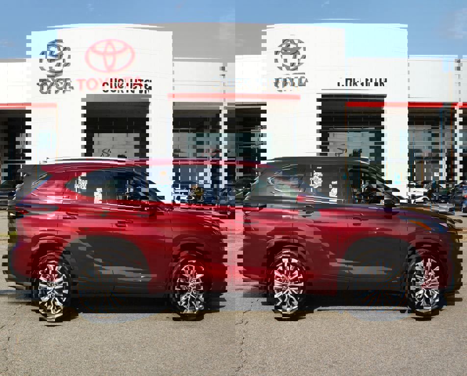 Used 2024 Toyota Highlander Platinum