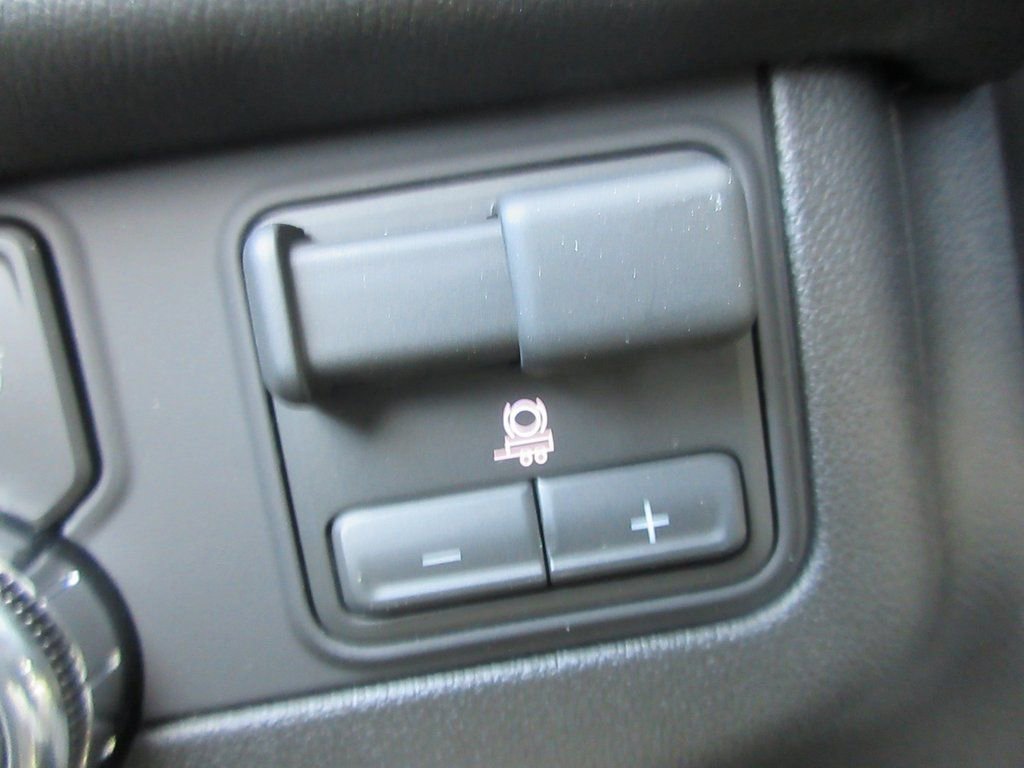 New 2026 GMC Yukon XL Denali w/ Denali Reserve Package image 21