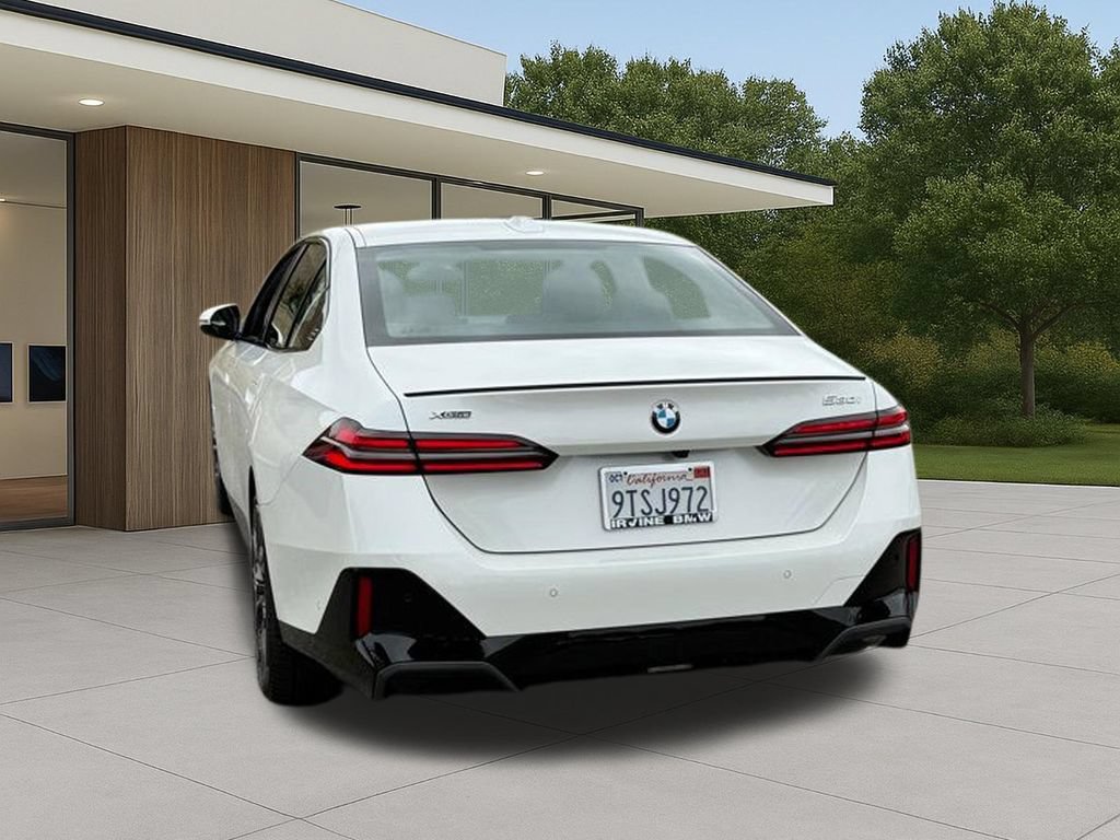 Used 2026 BMW 530i xDrive w/ M Sport Package AWD/4WD image 11