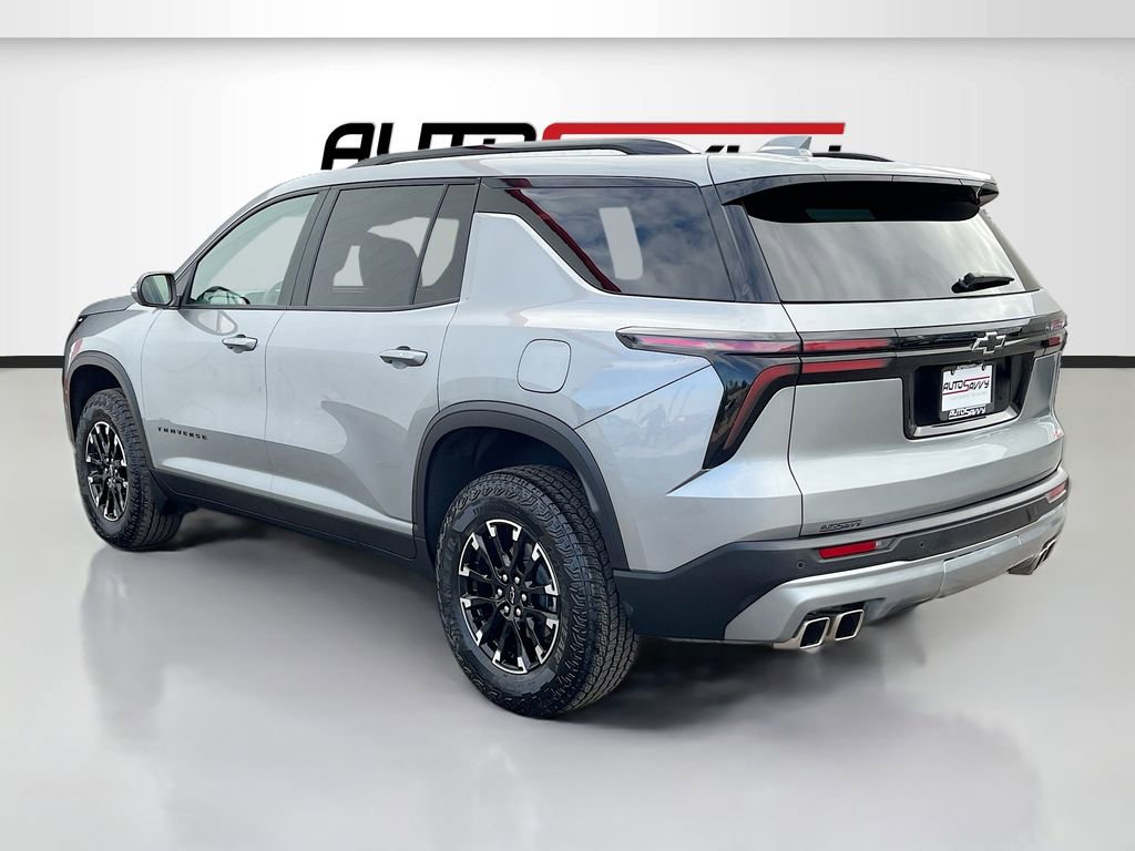 Used 2025 Chevrolet Traverse Z71 w/ LPO, Floor Liner Package AWD/4WD image 5