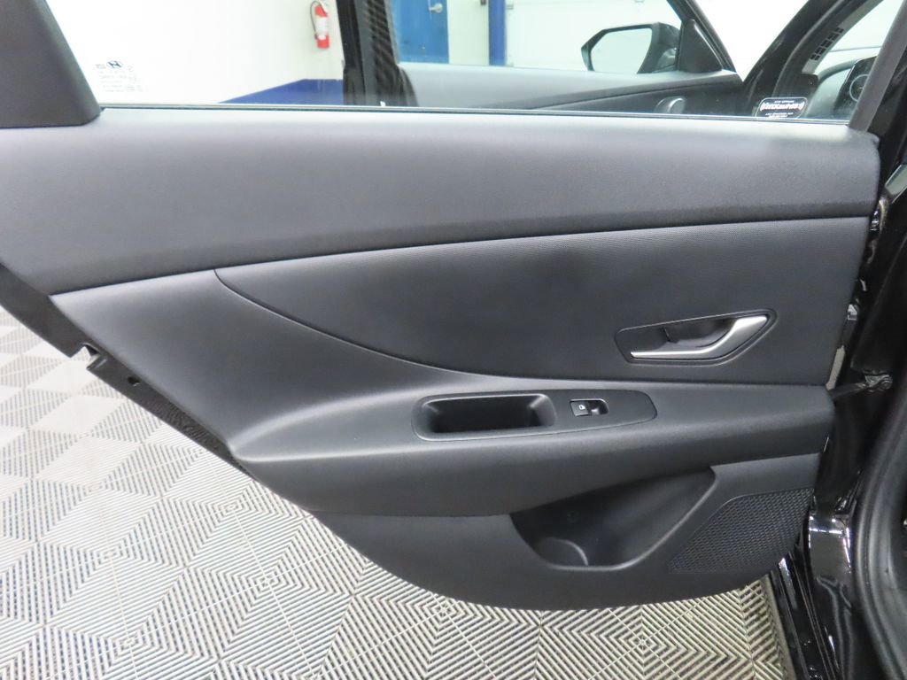 Used 2024 Hyundai Elantra SEL FWD image 53