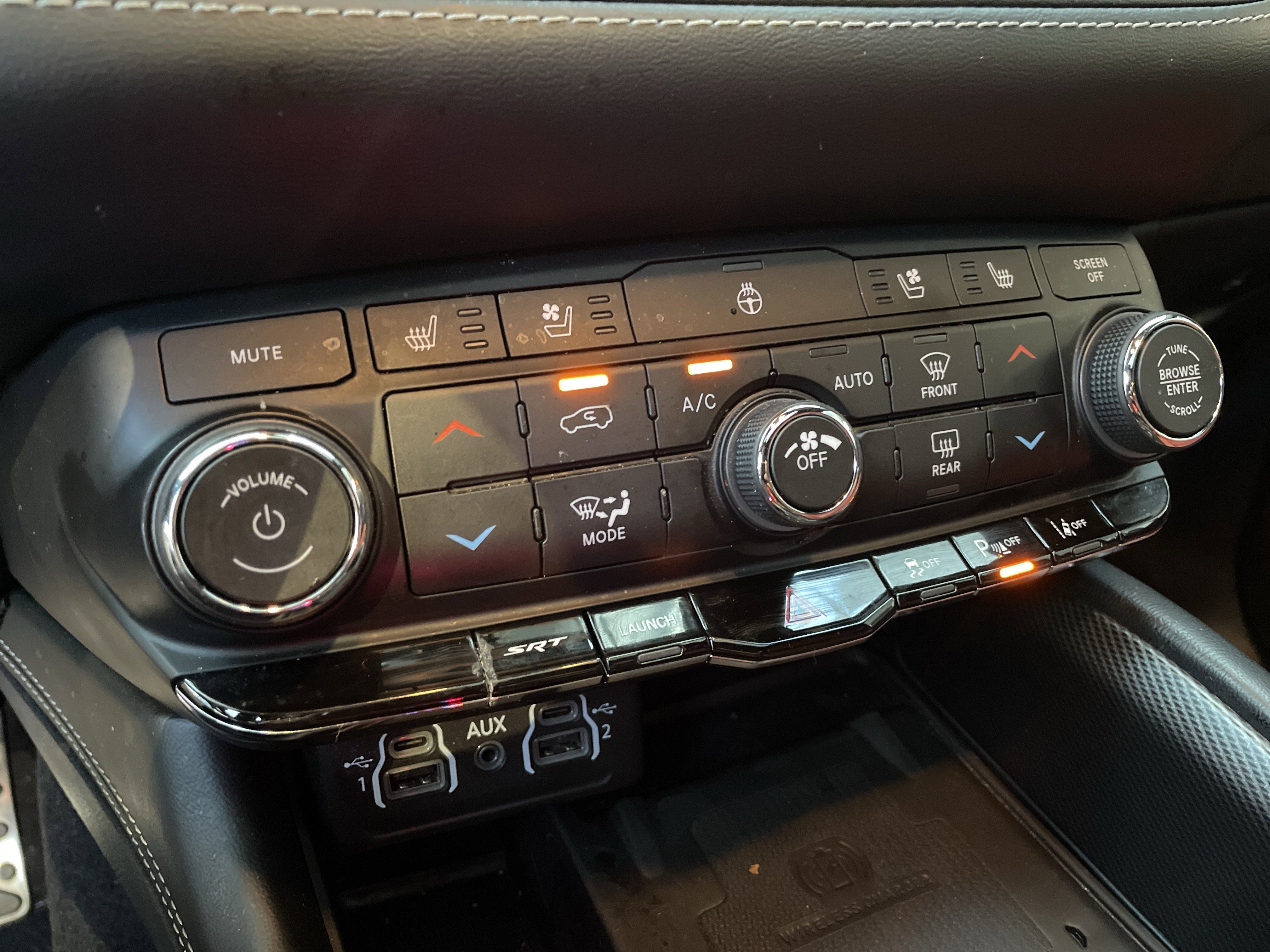 Used 2021 Dodge Durango SRT Hellcat w/ Technology Group AWD/4WD image 33