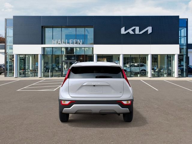 New 2026 Kia Niro LX image 5