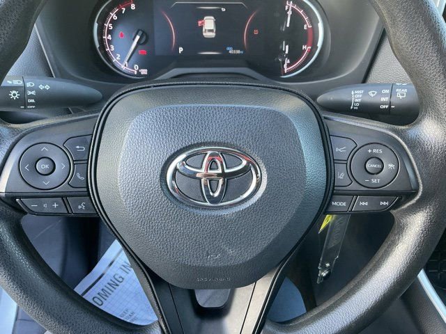 Used 2024 Toyota RAV4 LE image 28
