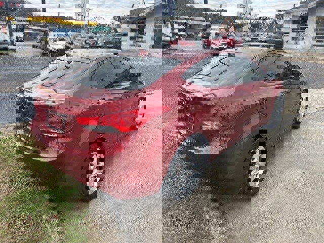 Used 2013 Hyundai Elantra GLS w/ Preferred Pkg image 7