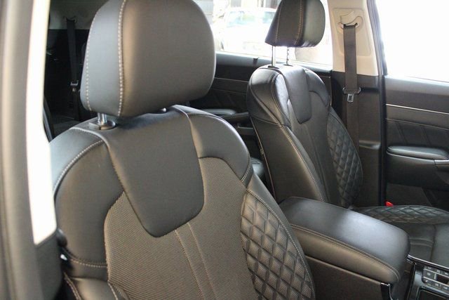 Used 2022 Kia Sorento SX image 11