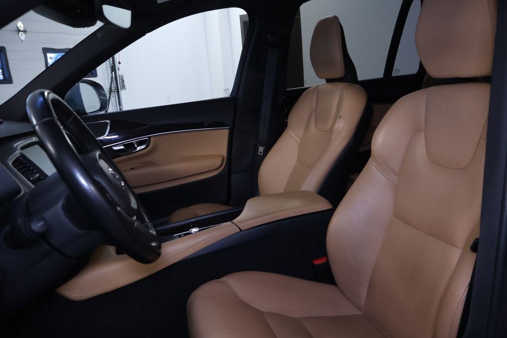 Used 2019 Volvo XC90 T6 Momentum image 16
