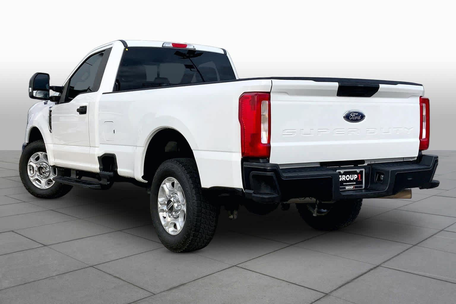 Used 2018 Ford F350 XL w/ Power Equipment Group RWD image 11