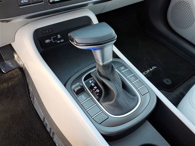 Used 2025 Hyundai Kona SEL image 25