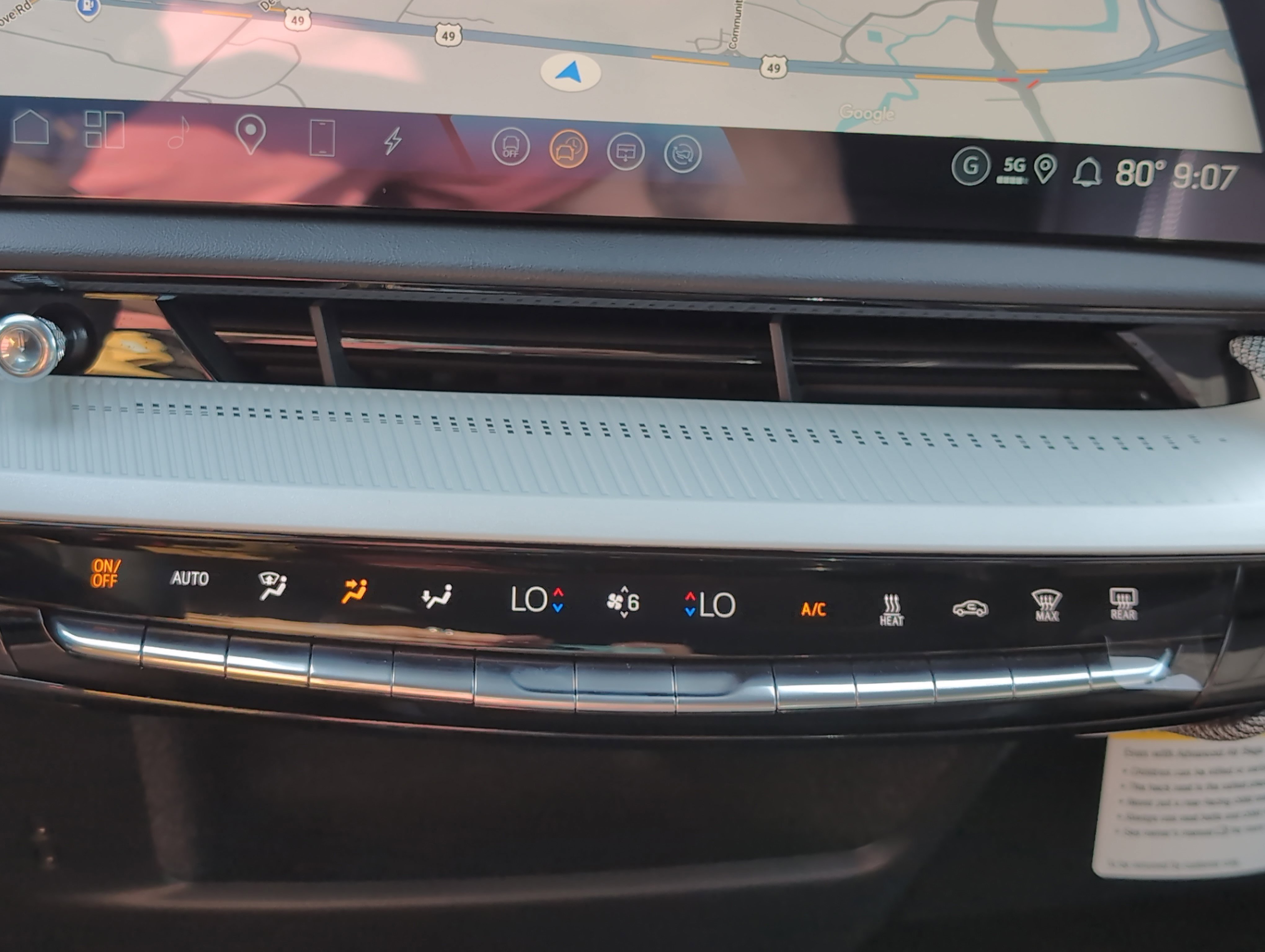 New 2025 Cadillac Optiq Luxury 1 image 16