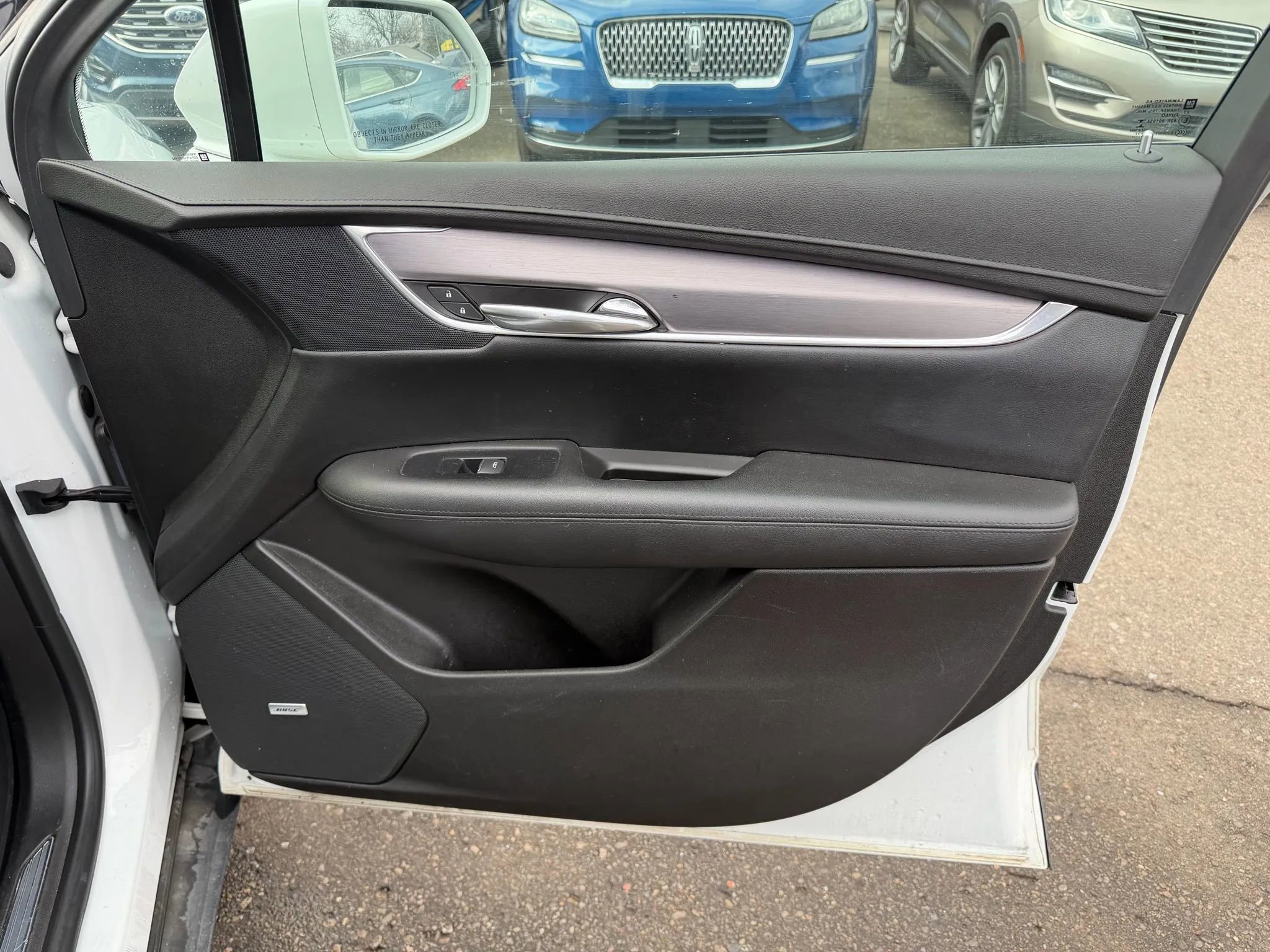 Used 2017 Cadillac XT5 Luxury w/ Driver Awareness Package image 34