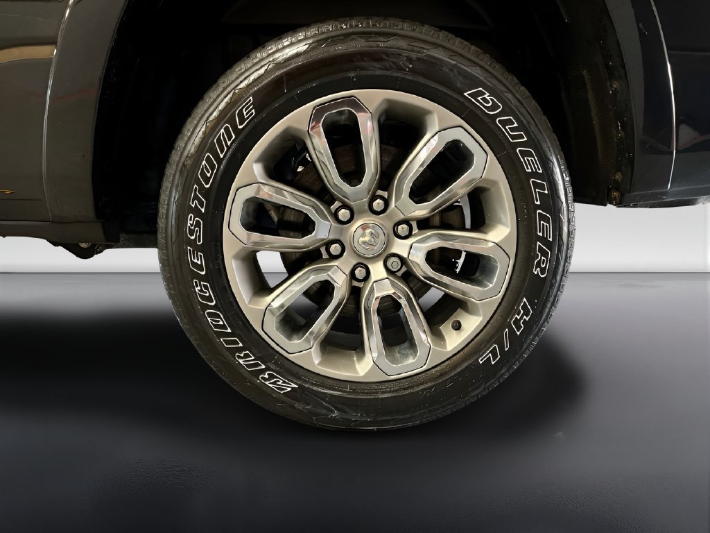 Used 2022 RAM 1500 Laramie w/ Sport Appearance Package AWD/4WD image 33