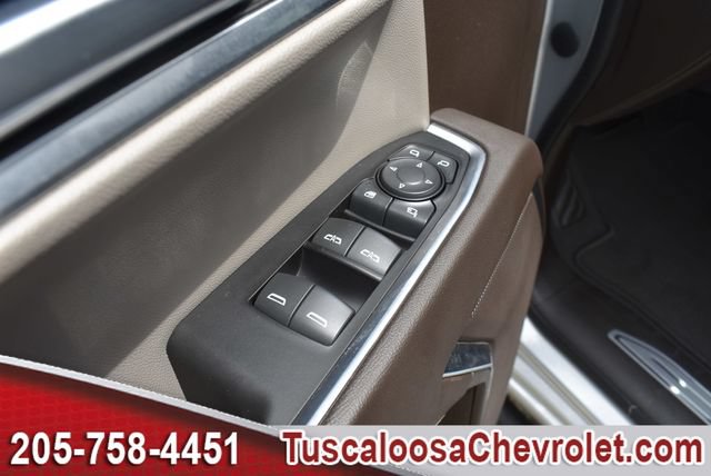 Used 2022 GMC Sierra 1500 SLT w/ X31 Off-Road Package AWD/4WD image 17