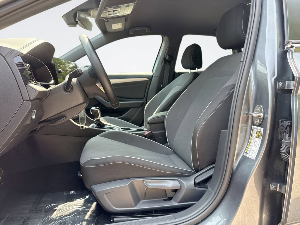 Used 2025 Volkswagen Jetta Sport FWD image 13