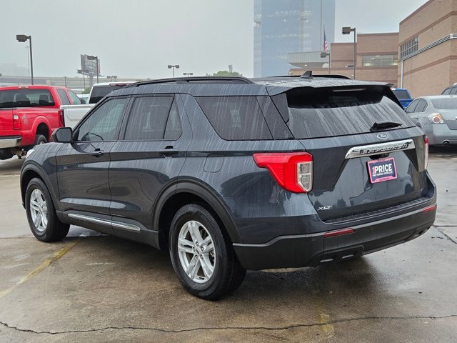 Used 2024 Ford Explorer XLT RWD image 8