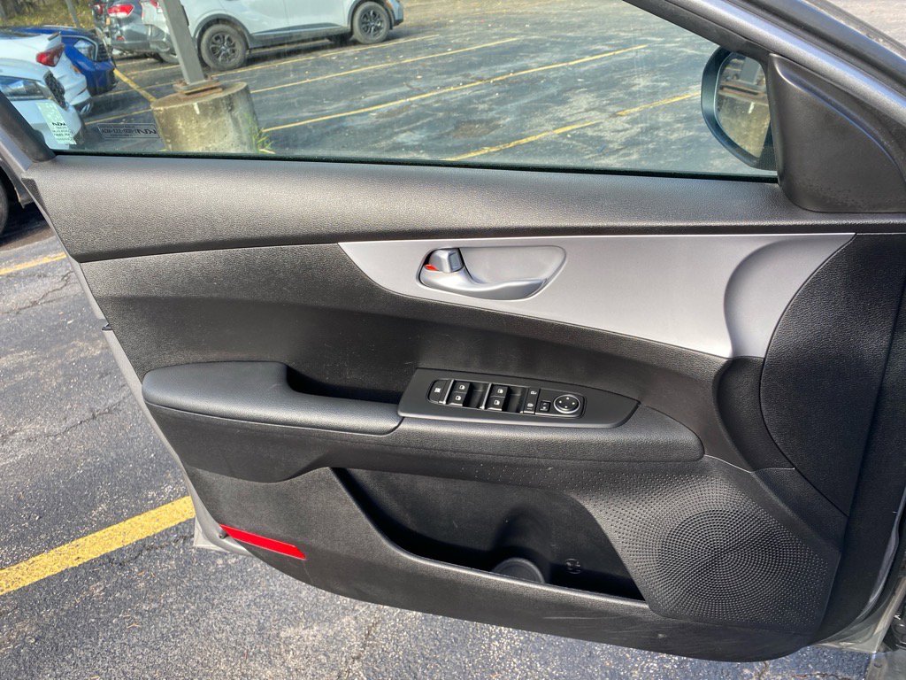Certified 2023 Kia Forte LXS image 21