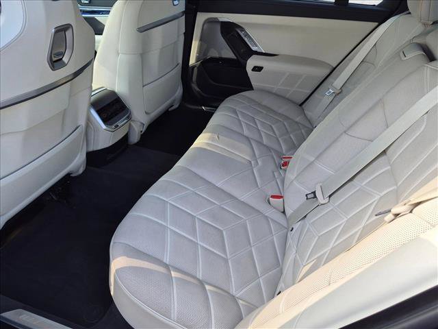 Certified 2023 BMW 740i w/ Parking Assistance Package RWD image 20