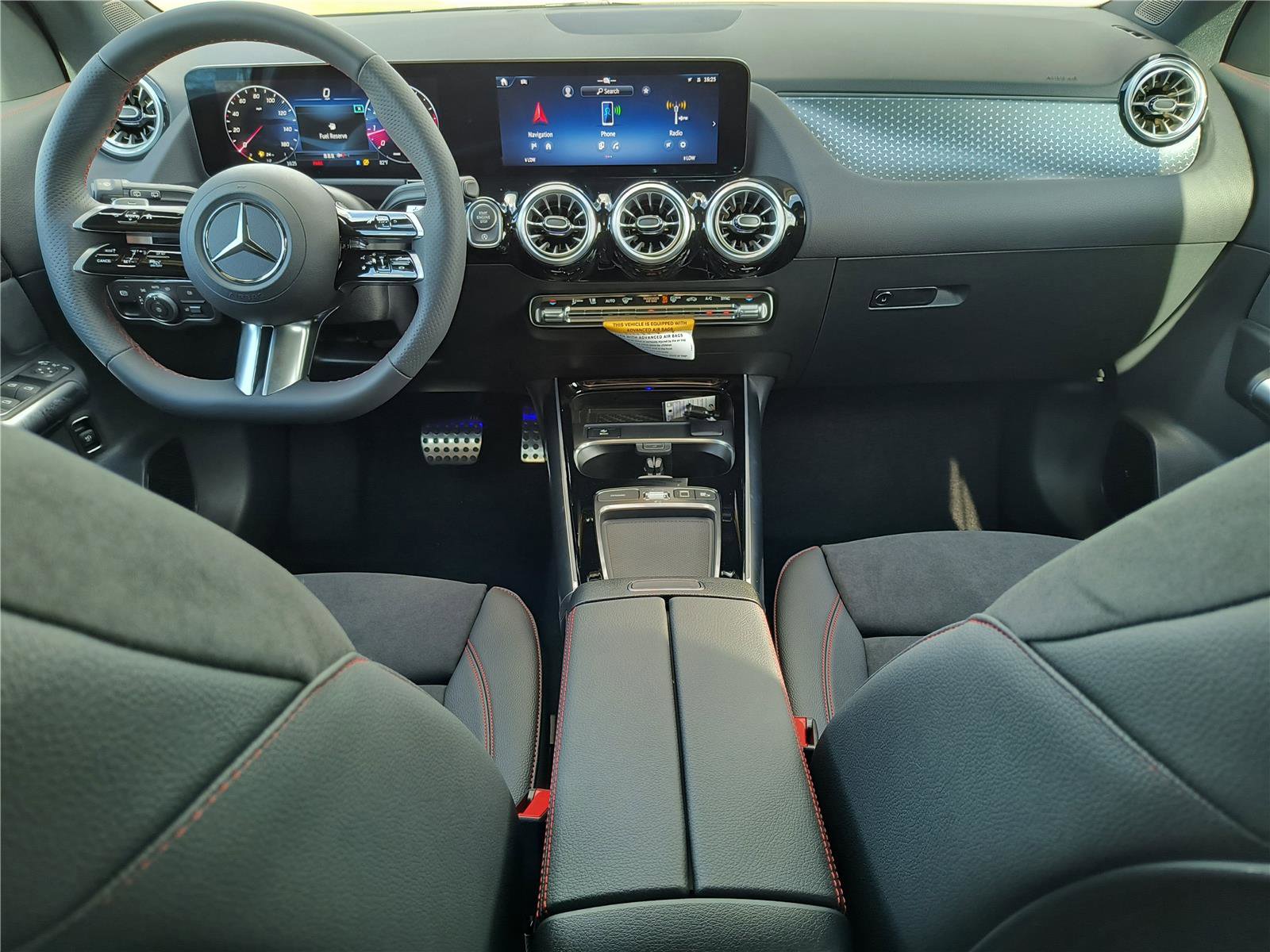 New 2025 Mercedes-Benz GLA 250 image 10