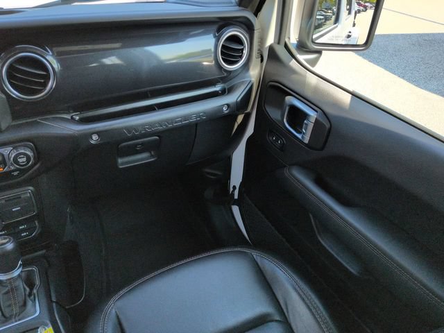 Certified 2023 Jeep Wrangler Unlimited Rubicon 392 w/ Trailer Tow Package AWD/4WD image 16