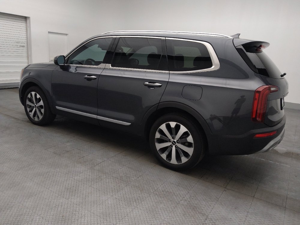 Used 2022 Kia Telluride S FWD image 2