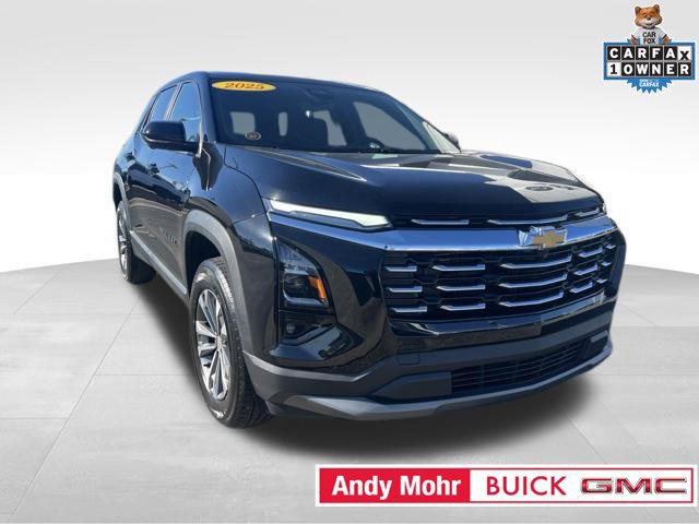 Used 2025 Chevrolet Equinox LT w/ Safety and Technology Package FWD image 2