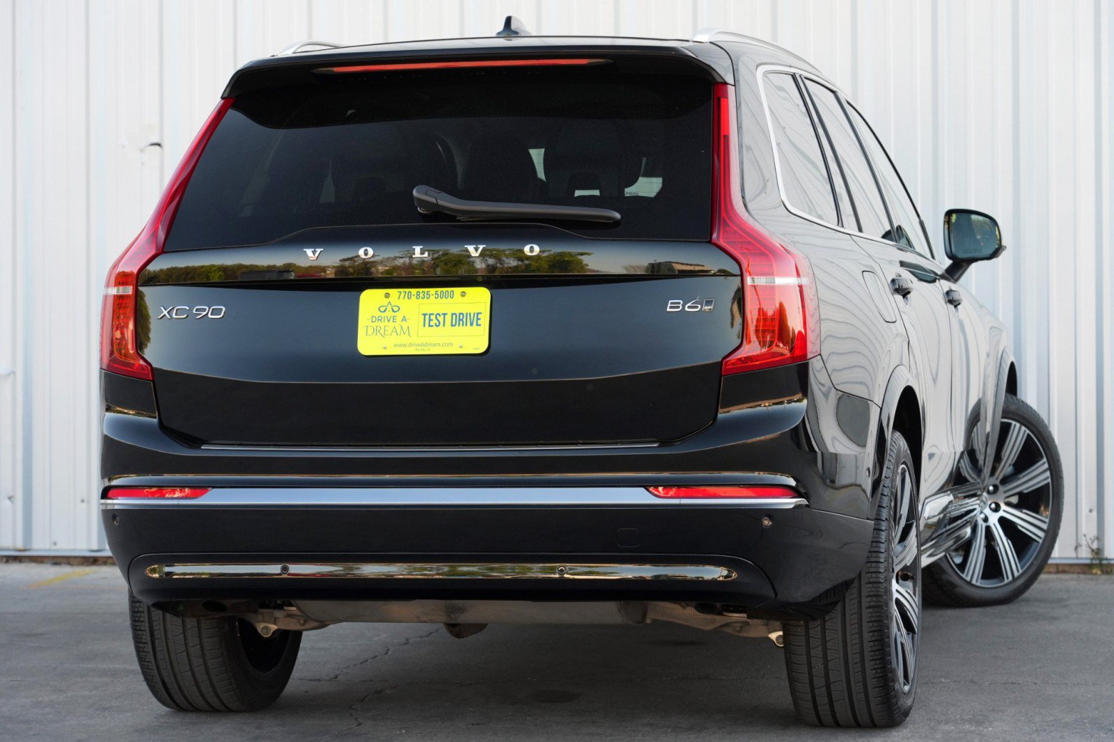 Used 2025 Volvo XC90 B6 Plus w/ Protection Package Premier AWD/4WD image 5