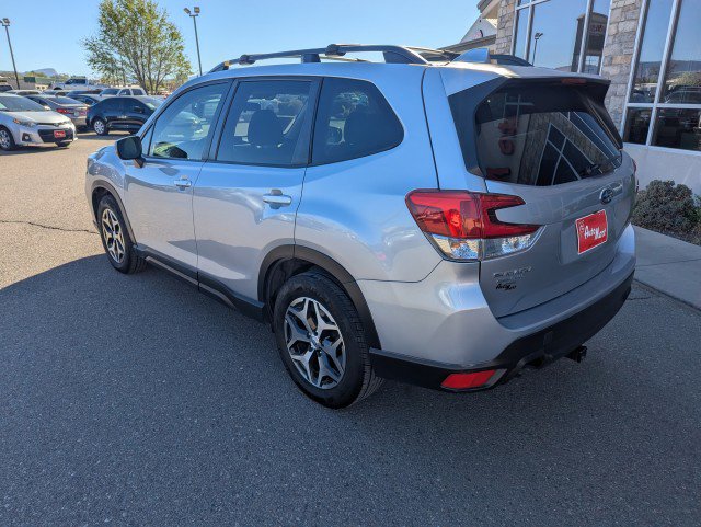 Used 2019 Subaru Forester Premium image 3