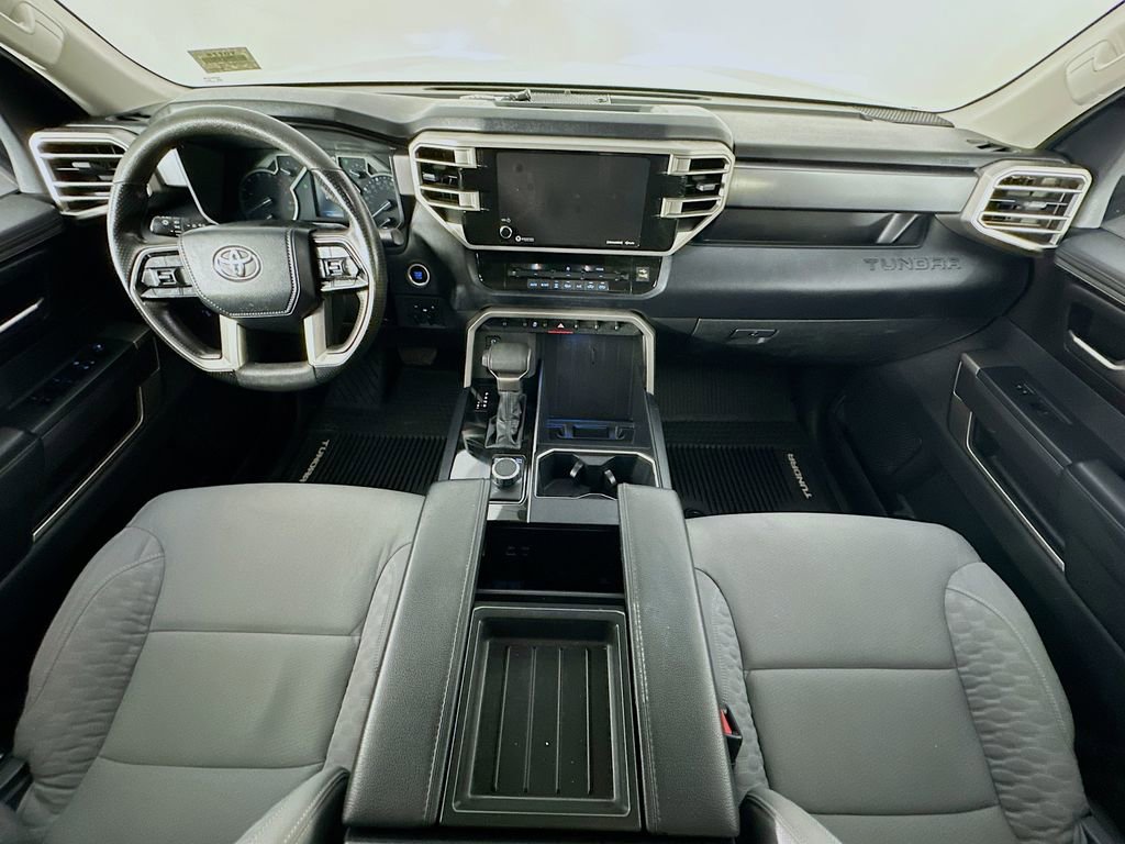 Used 2022 Toyota Tundra SR5 w/ SR5 Convenience Package RWD image 10