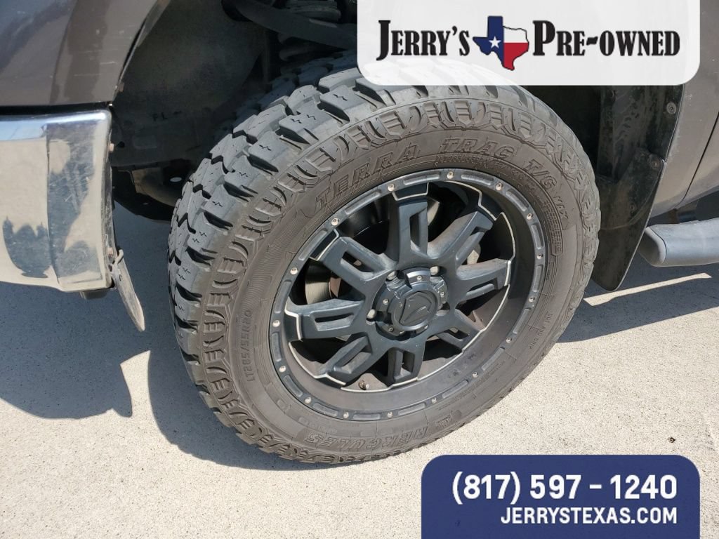 Used 2014 Toyota Tundra SR5 w/ SR5 Upgrade Package AWD/4WD image 2