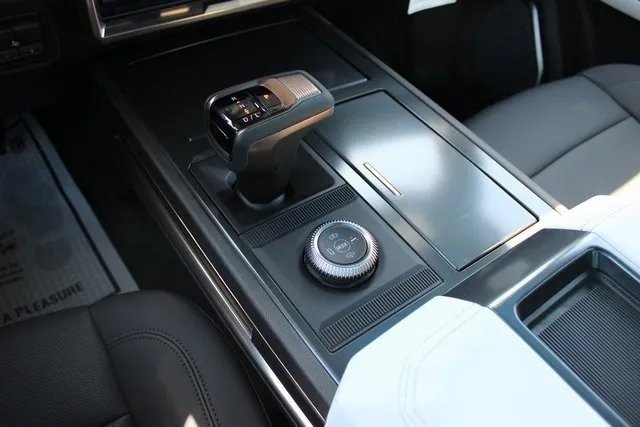 New 2025 GMC Hummer EV 2X image 31